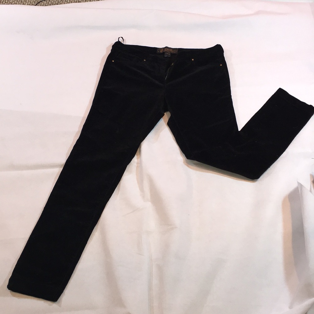 French Connection NWOT BLACK VELEVET SKINNY PANTS